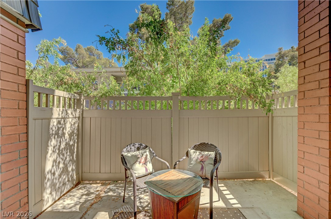 650 Oakmont Avenue 2113 Property Photo 22