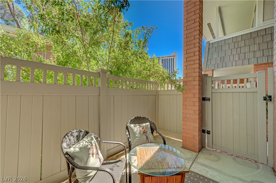 650 Oakmont Avenue 2113 Property Photo 23