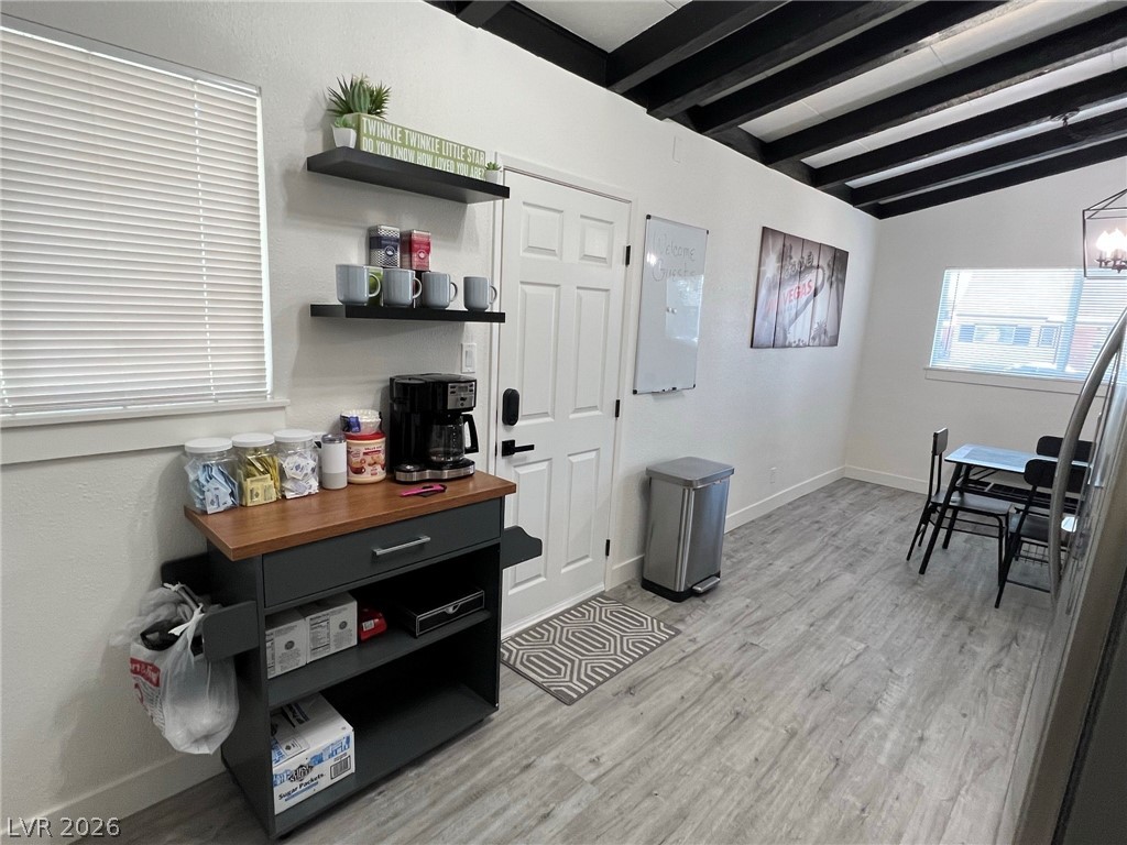 1821 Hassett Avenue Property Photo 3