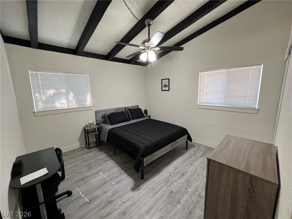 1821 Hassett Avenue Property Photo 8