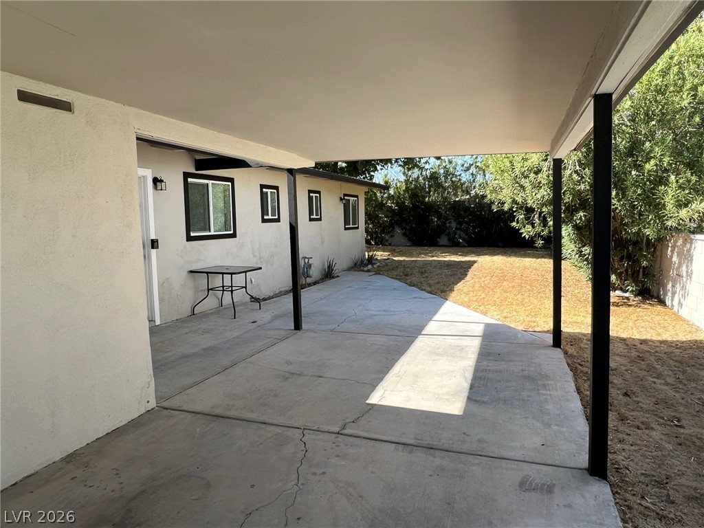 1821 Hassett Avenue Property Photo 11