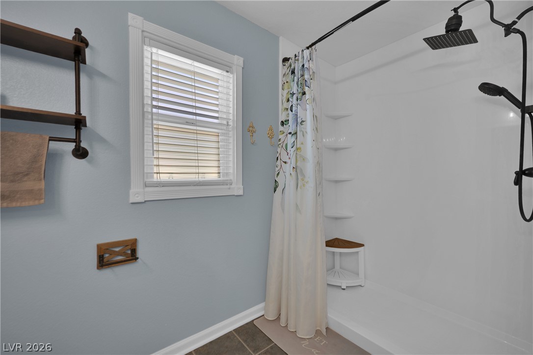 6245 Halstead Court Property Photo 14