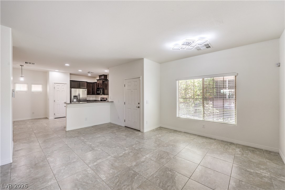 9559 Vega Carpio Avenue Property Photo 8