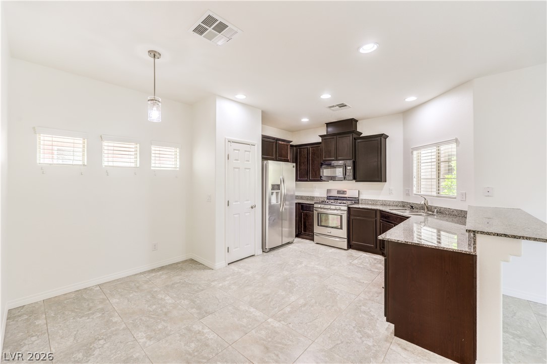 9559 Vega Carpio Avenue Property Photo 10