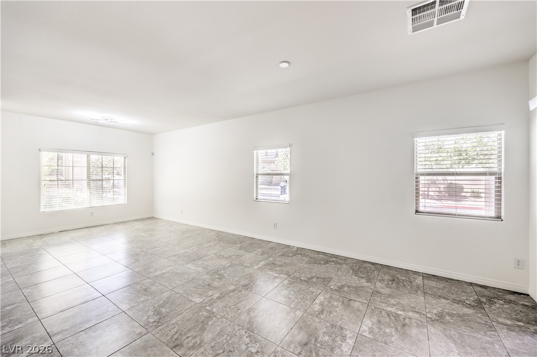 9559 Vega Carpio Avenue Property Photo 12