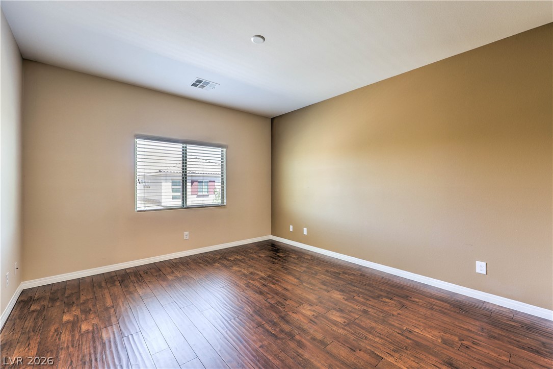 9559 Vega Carpio Avenue Property Photo 21
