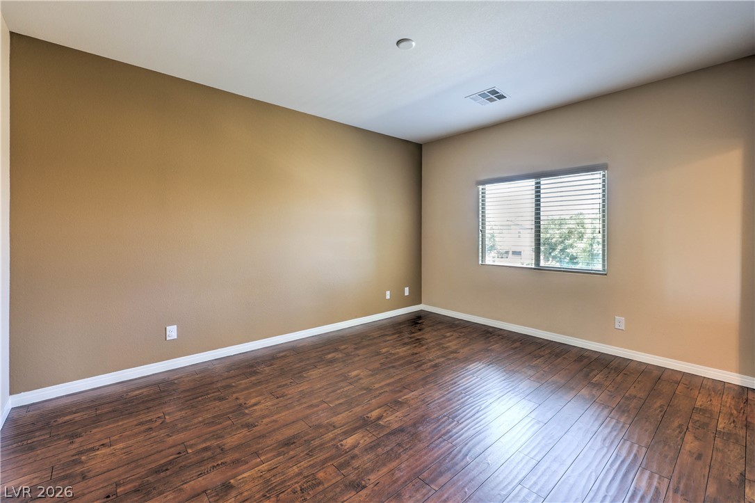 9559 Vega Carpio Avenue Property Photo 23