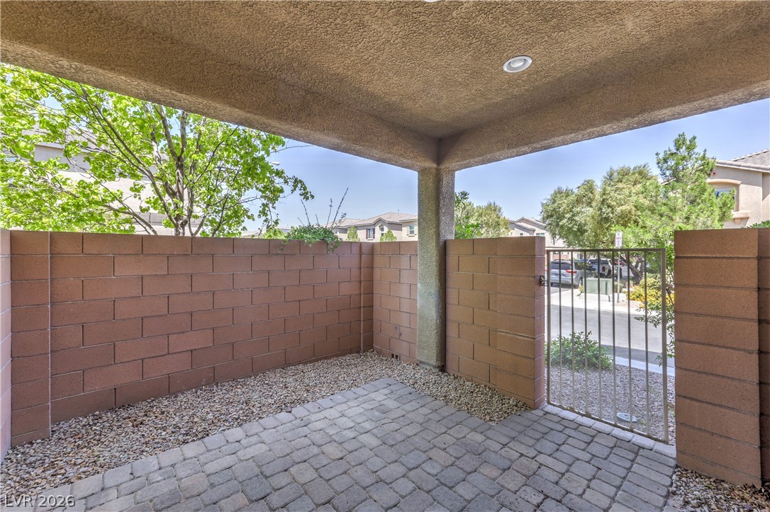 9559 Vega Carpio Avenue Property Photo 28