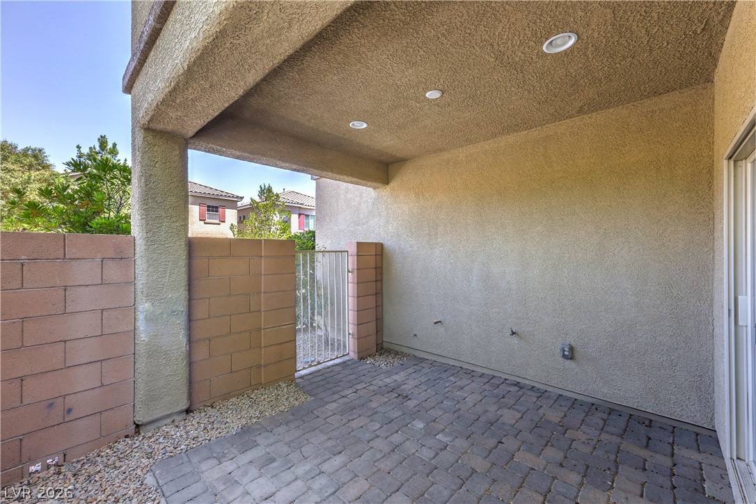9559 Vega Carpio Avenue Property Photo 29