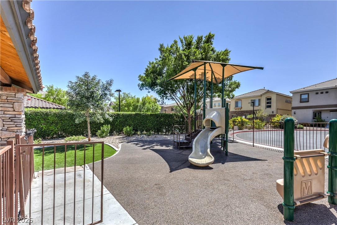 9559 Vega Carpio Avenue Property Photo 38