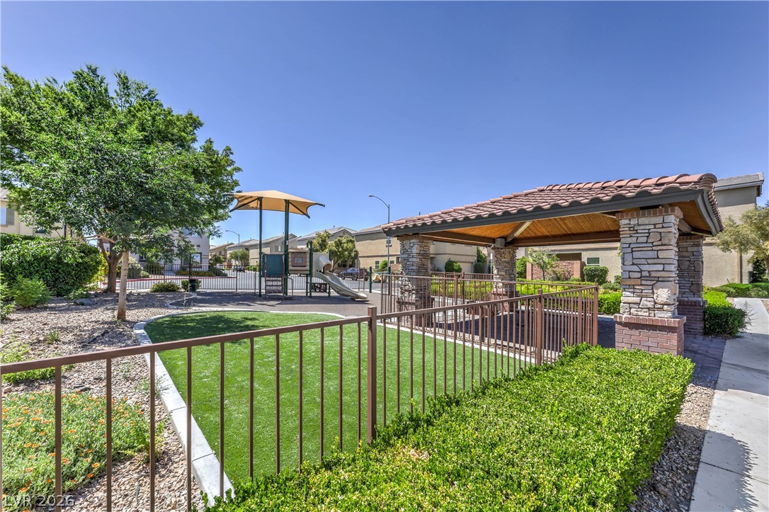 9559 Vega Carpio Avenue Property Photo 40