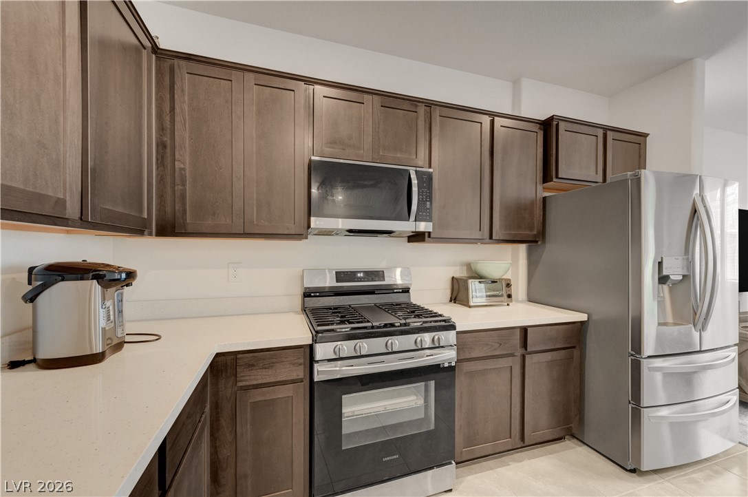 678 Anemone Lane Property Photo 17