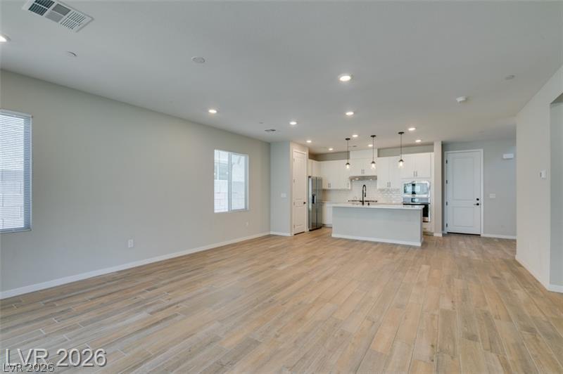 109 Medianoche Street Property Photo 16