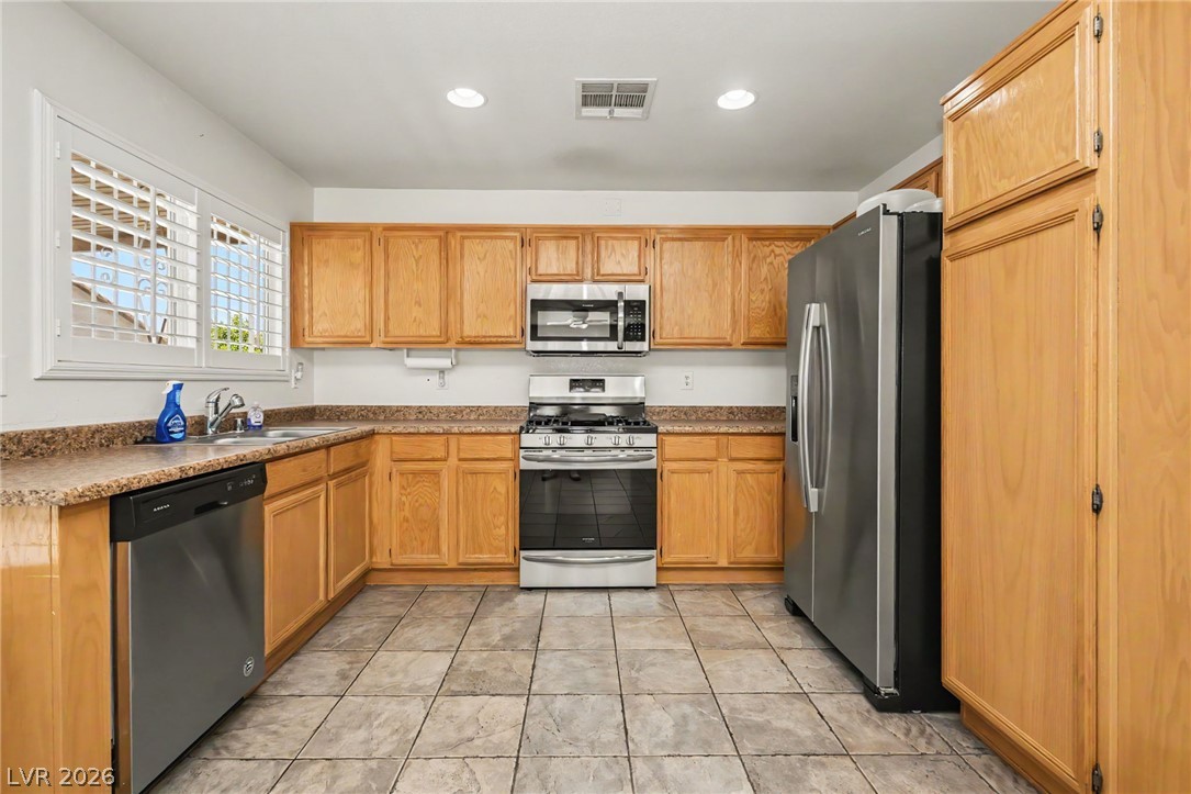 5582 Henshaw Avenue Property Photo 8