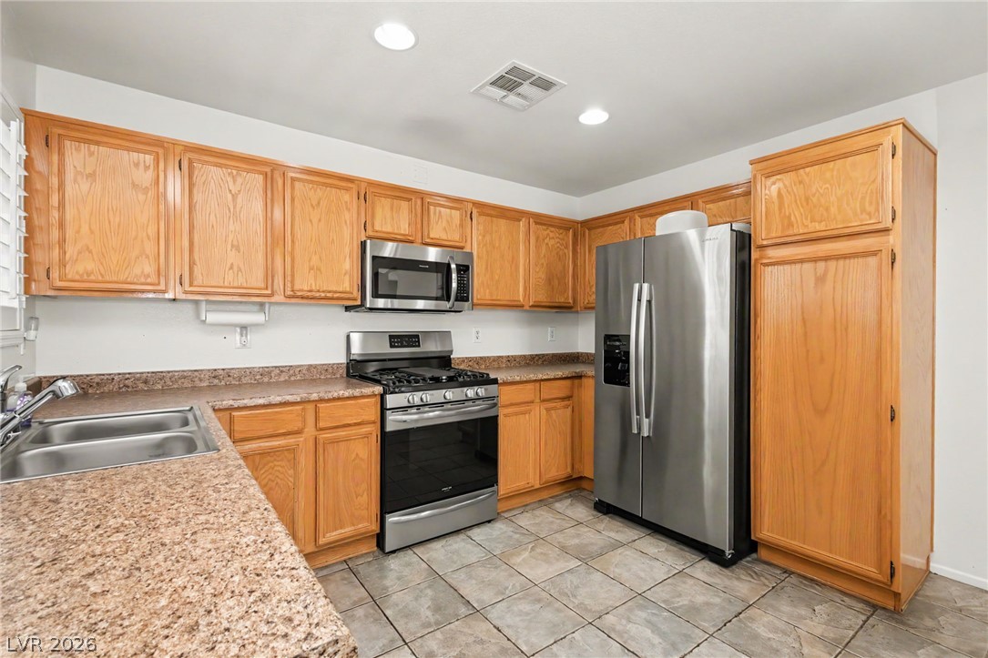 5582 Henshaw Avenue Property Photo 9