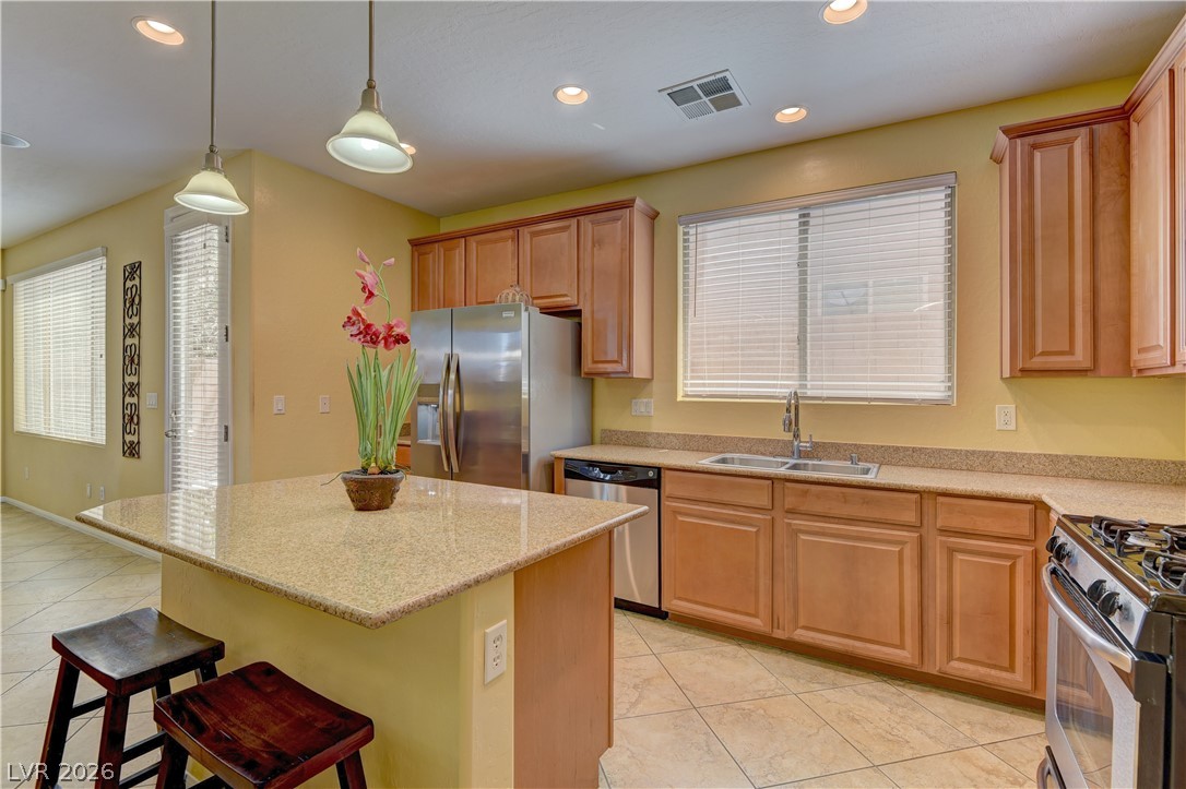 10311 Elmwood Glen Avenue Property Photo 7