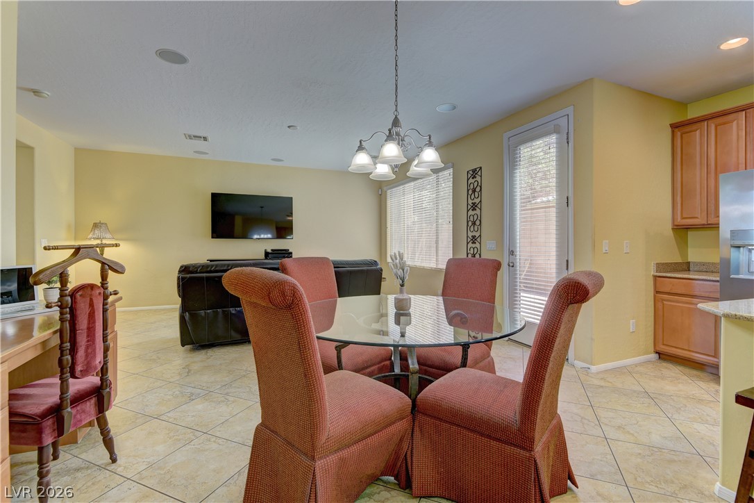 10311 Elmwood Glen Avenue Property Photo 10