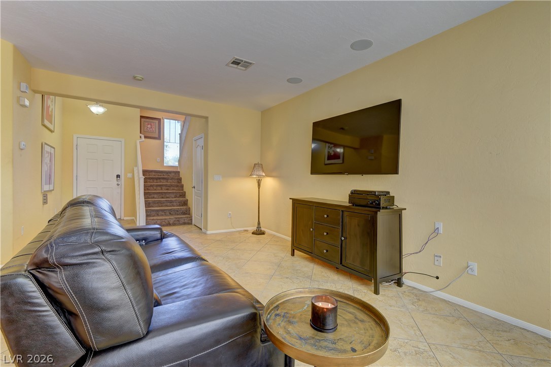 10311 Elmwood Glen Avenue Property Photo 13