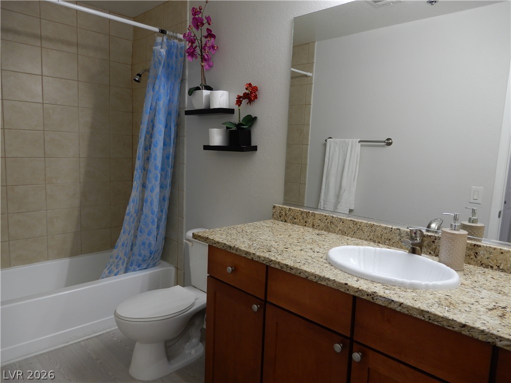 4200 South Valley View Boulevard 2057 Property Photo 8