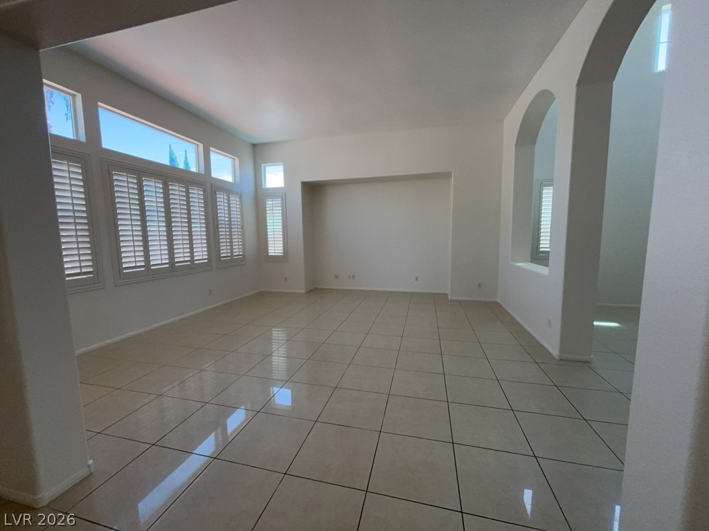 9412 Forest Edge Avenue Property Photo 12