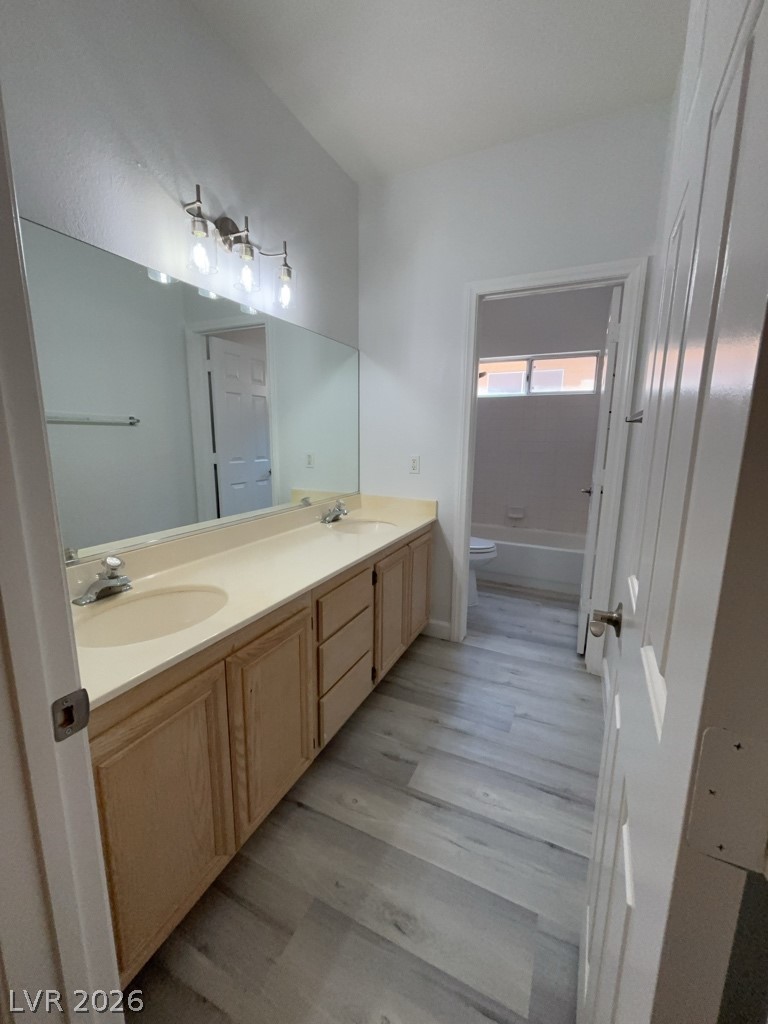 7959 Nookfield Drive Property Photo 12
