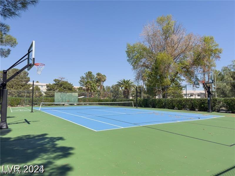 1887 Apricot Court Property Photo 25