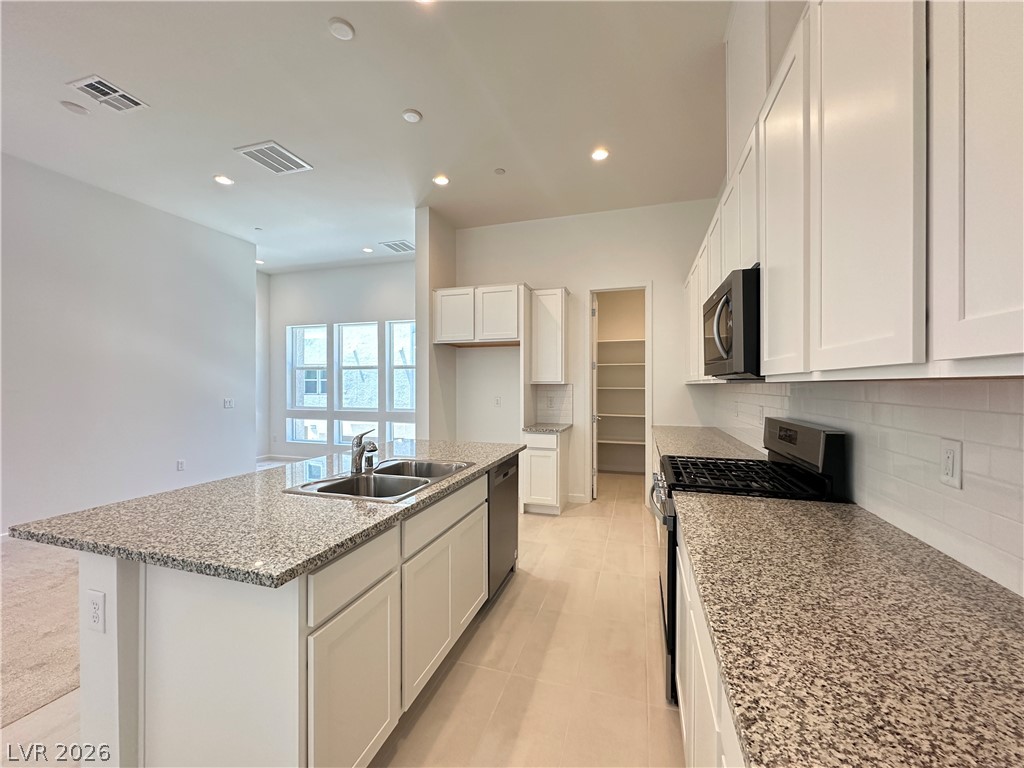 3331 Esker Ridge Avenue Property Photo 8