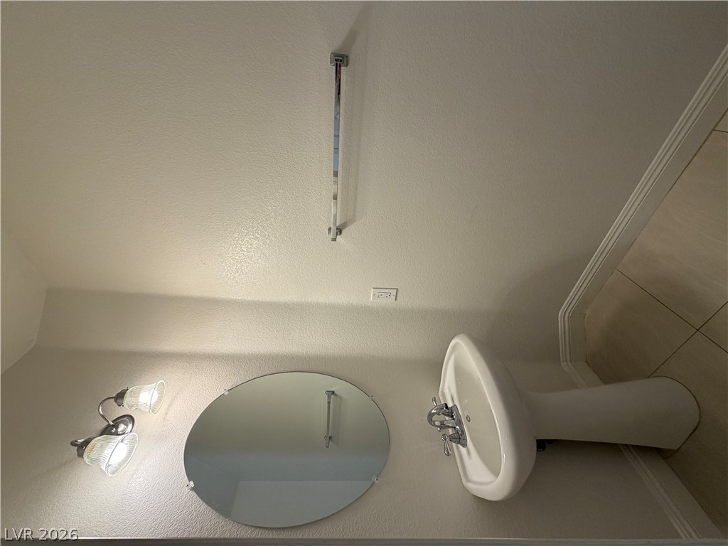 5977 Sombria Ridge Avenue Property Photo 8