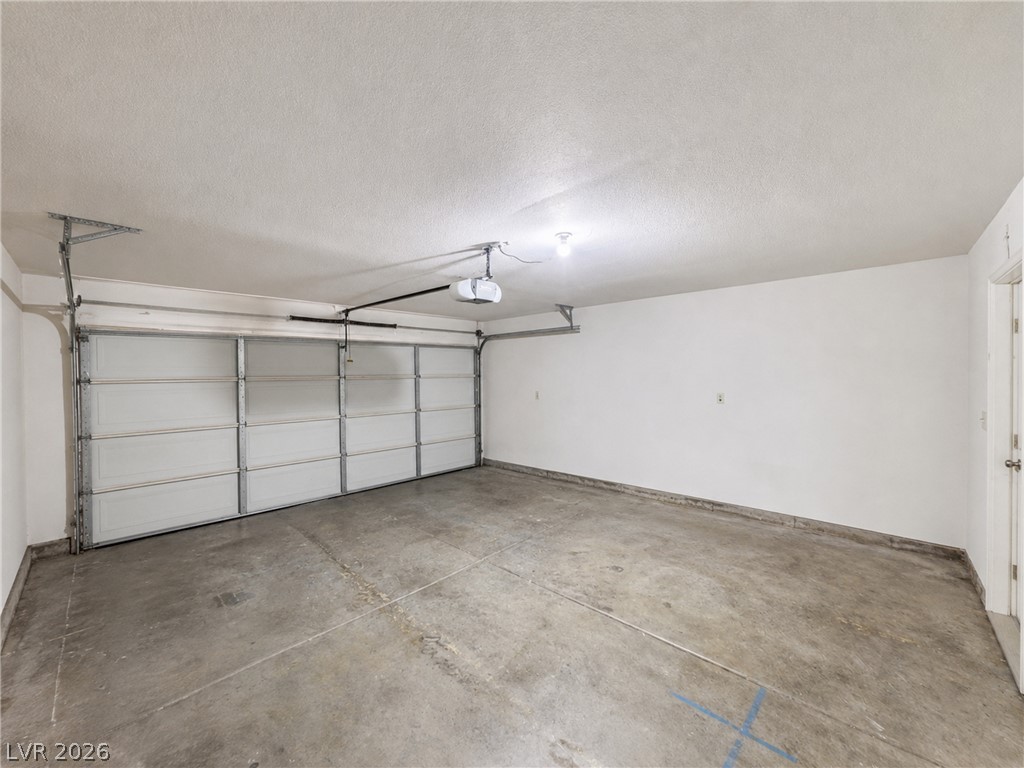 5032 Dancing Lights Avenue Property Photo 15