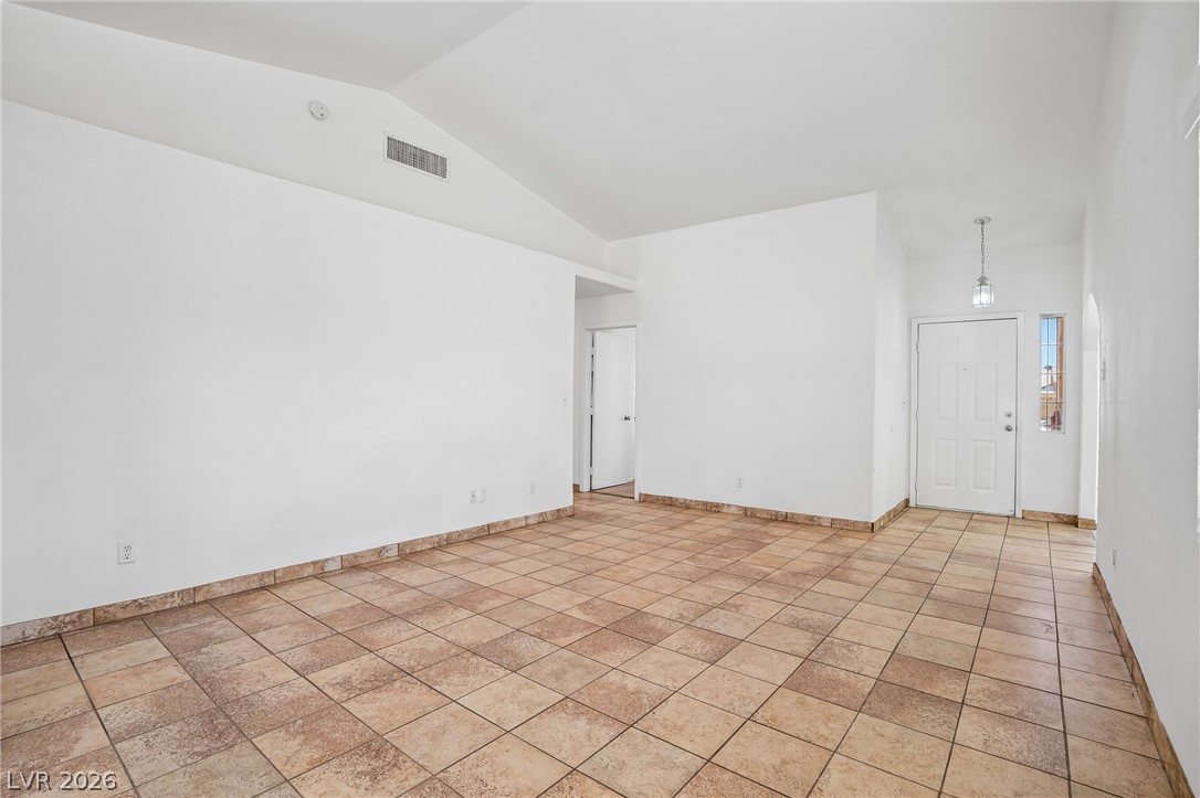 2824 Windstorm Avenue Property Photo 6