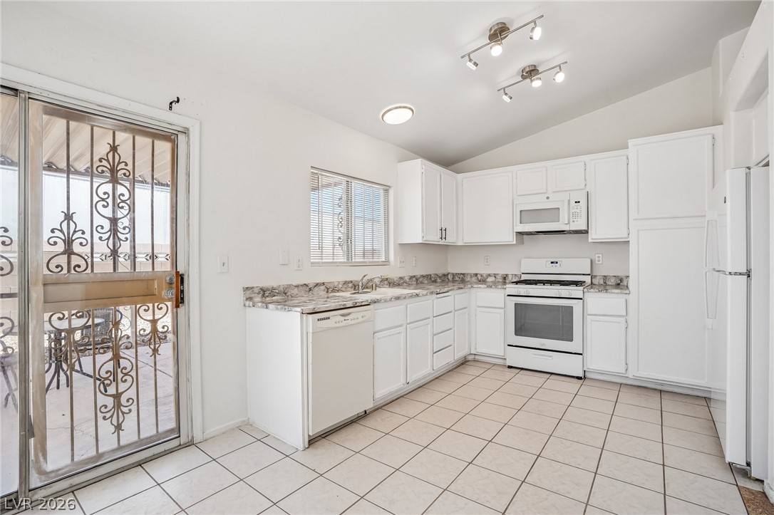 2824 Windstorm Avenue Property Photo 11