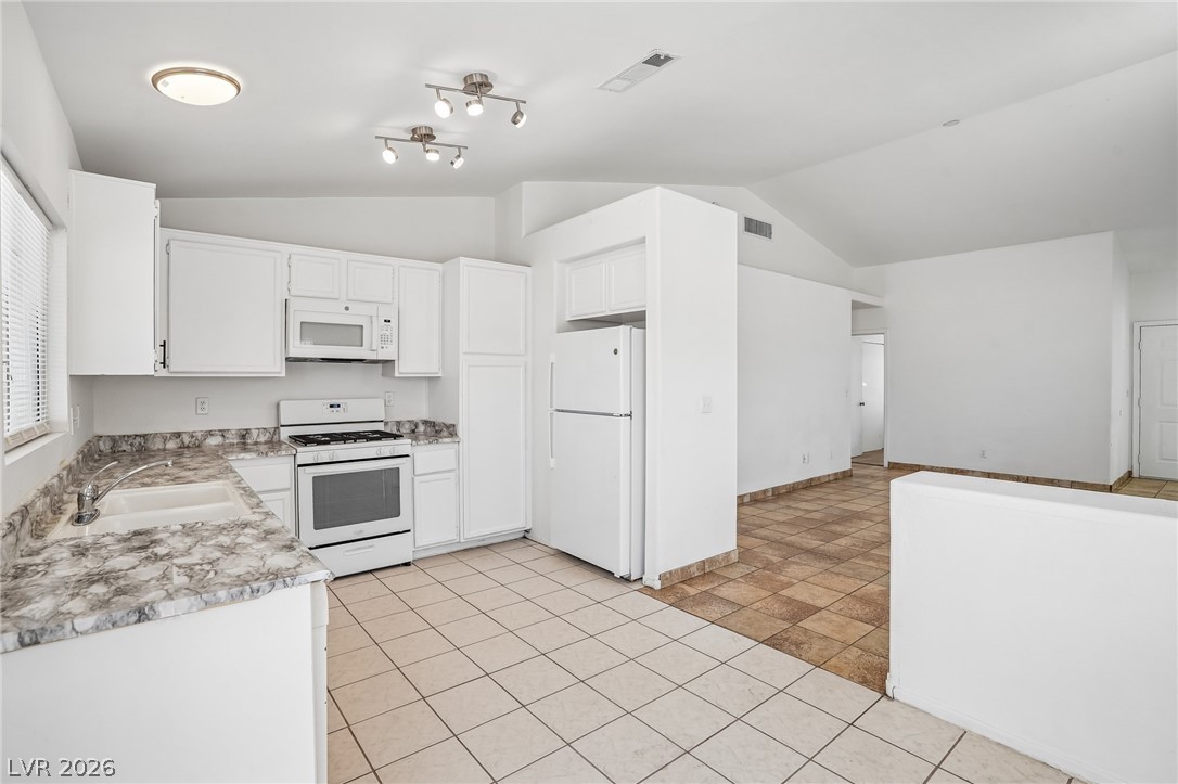 2824 Windstorm Avenue Property Photo 13