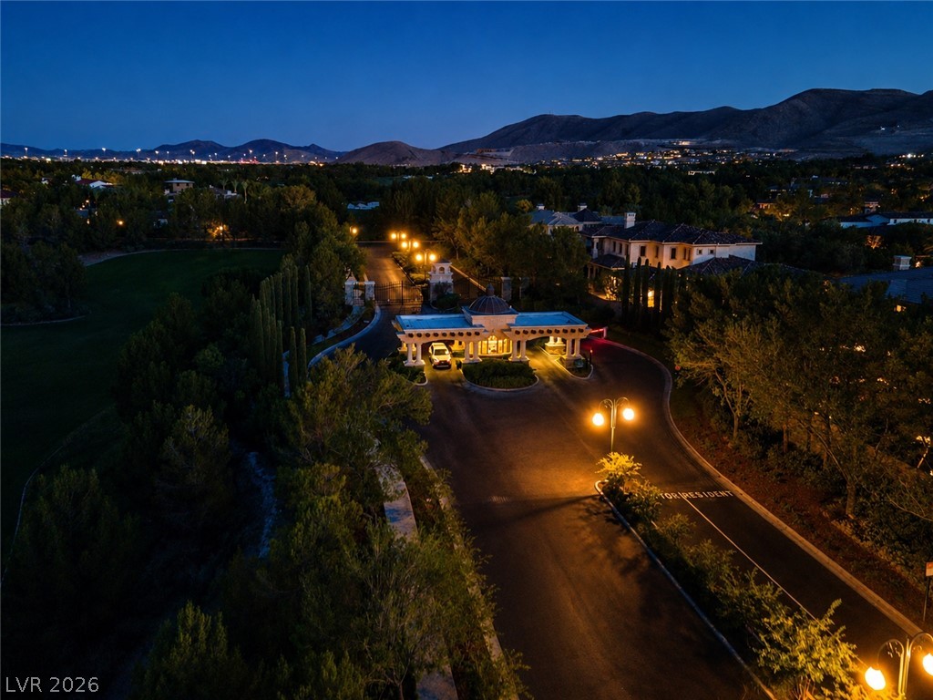 12070 Whitehills Street Property Photo 4