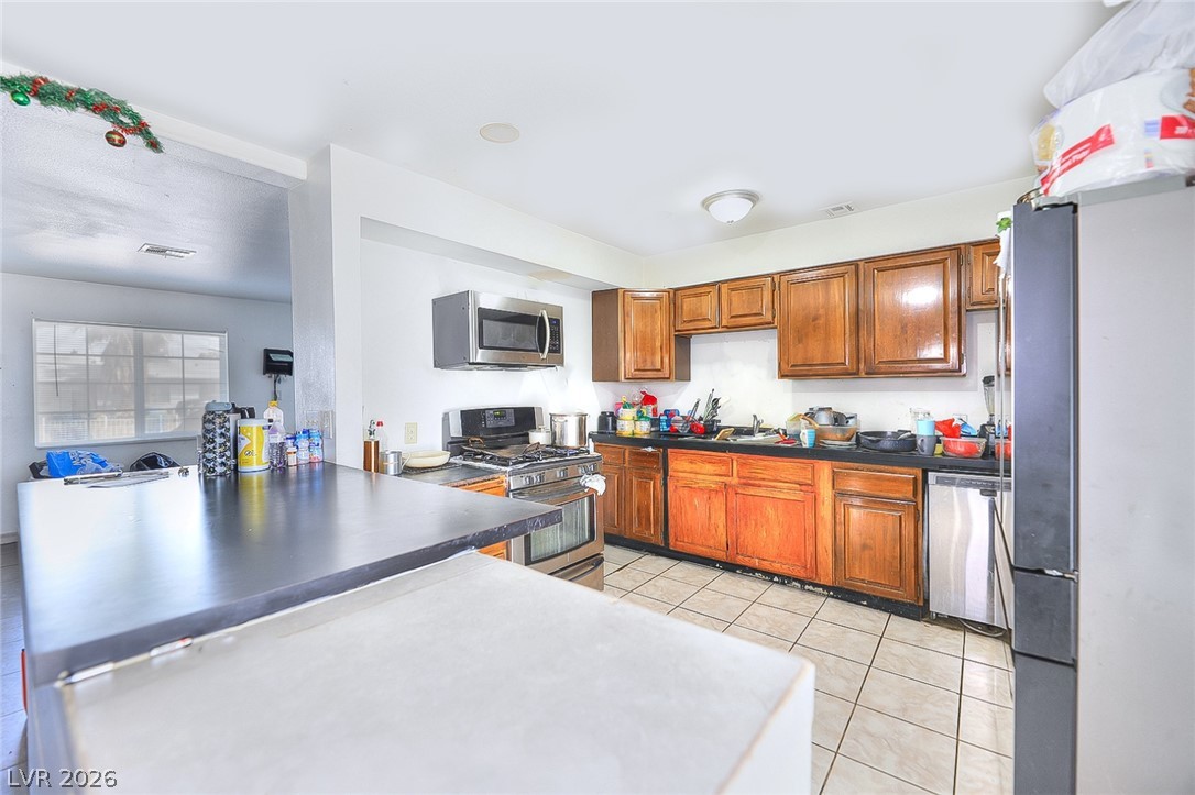 6221 Casada Way Property Photo 10