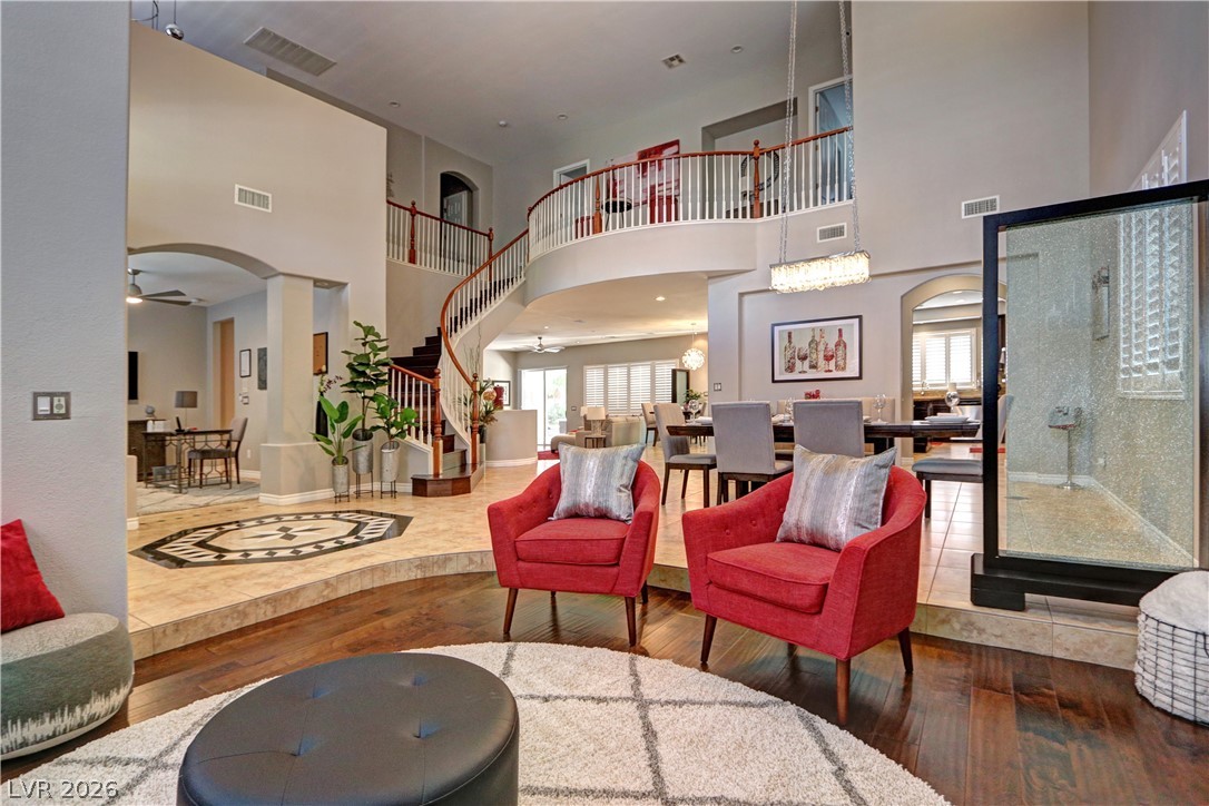 2805178 Property Photo 2
