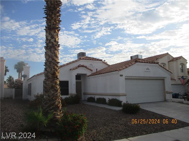 8216 Grassy Point Circle Property Photo 1