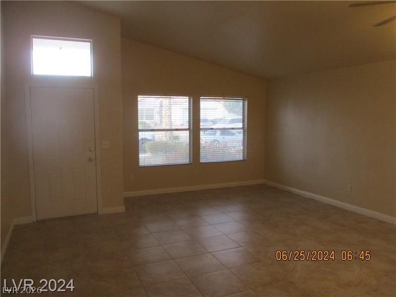 8216 Grassy Point Circle Property Photo 4