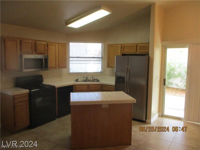 8216 Grassy Point Circle Property Photo 10