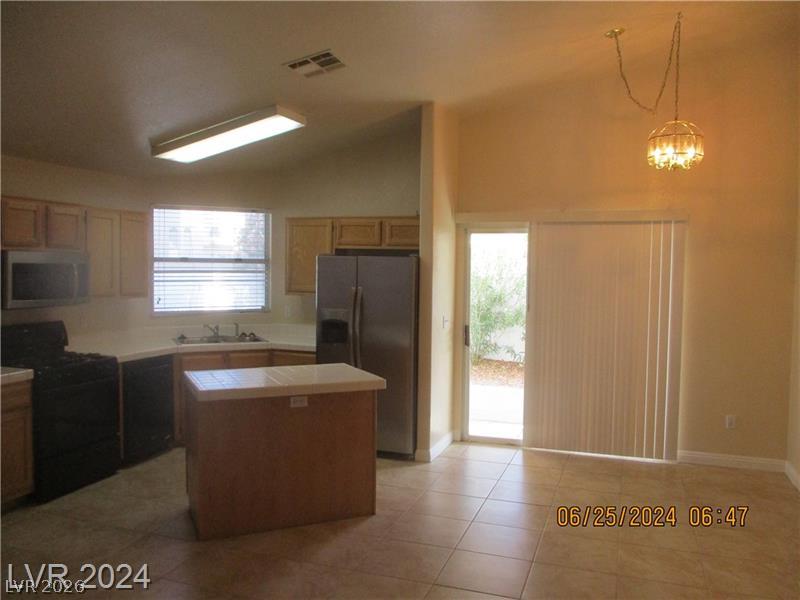 8216 Grassy Point Circle Property Photo 11