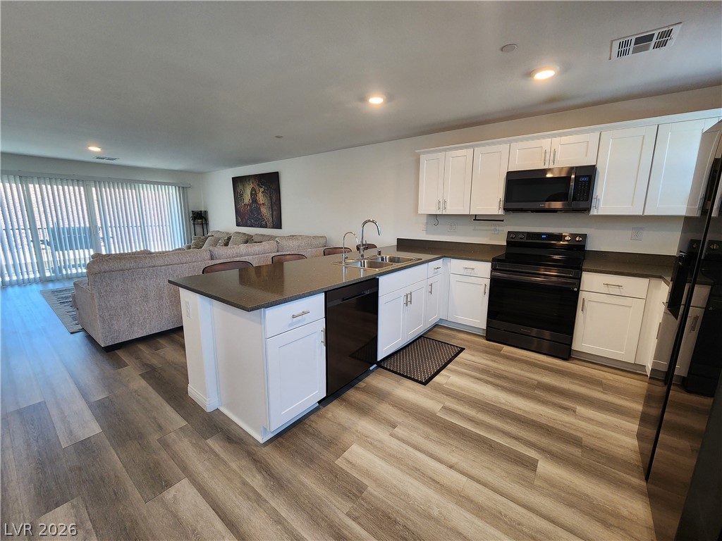 2775 Atomic Tangerine Way 2 Property Photo 6