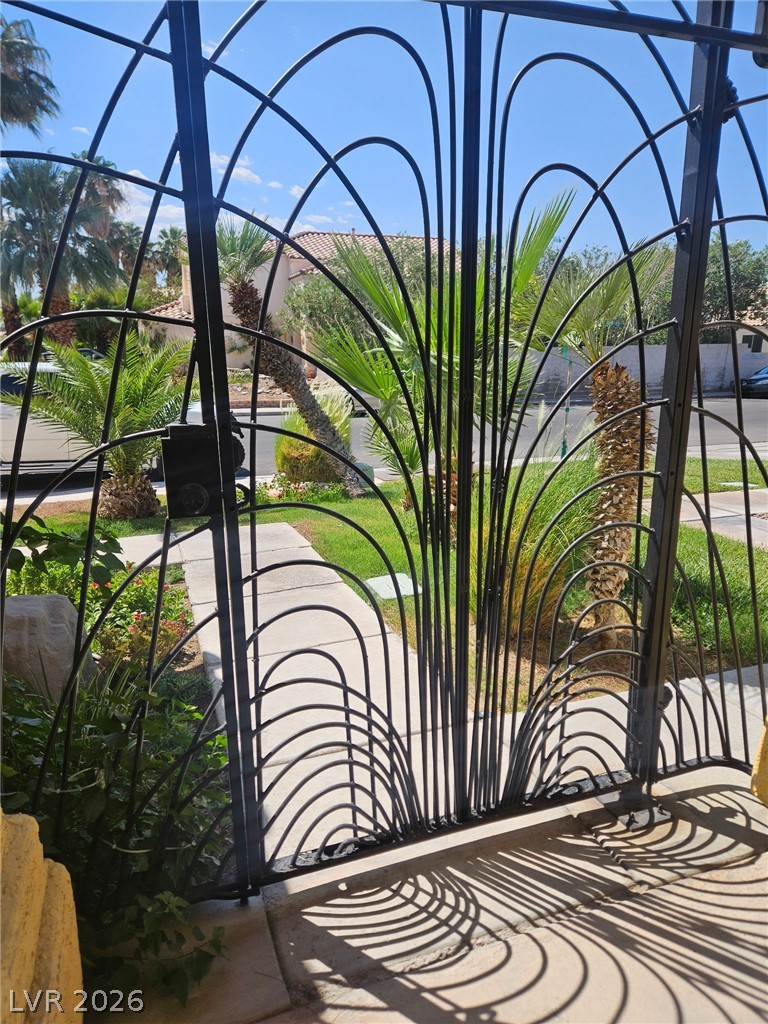 4440 Minaret Way Property Photo 3