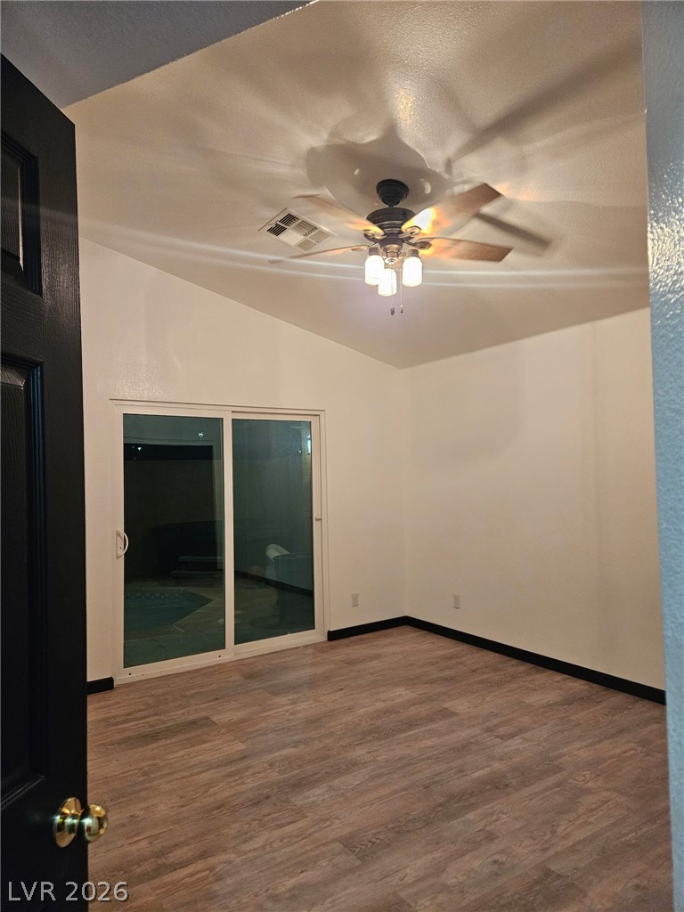 4440 Minaret Way Property Photo 11
