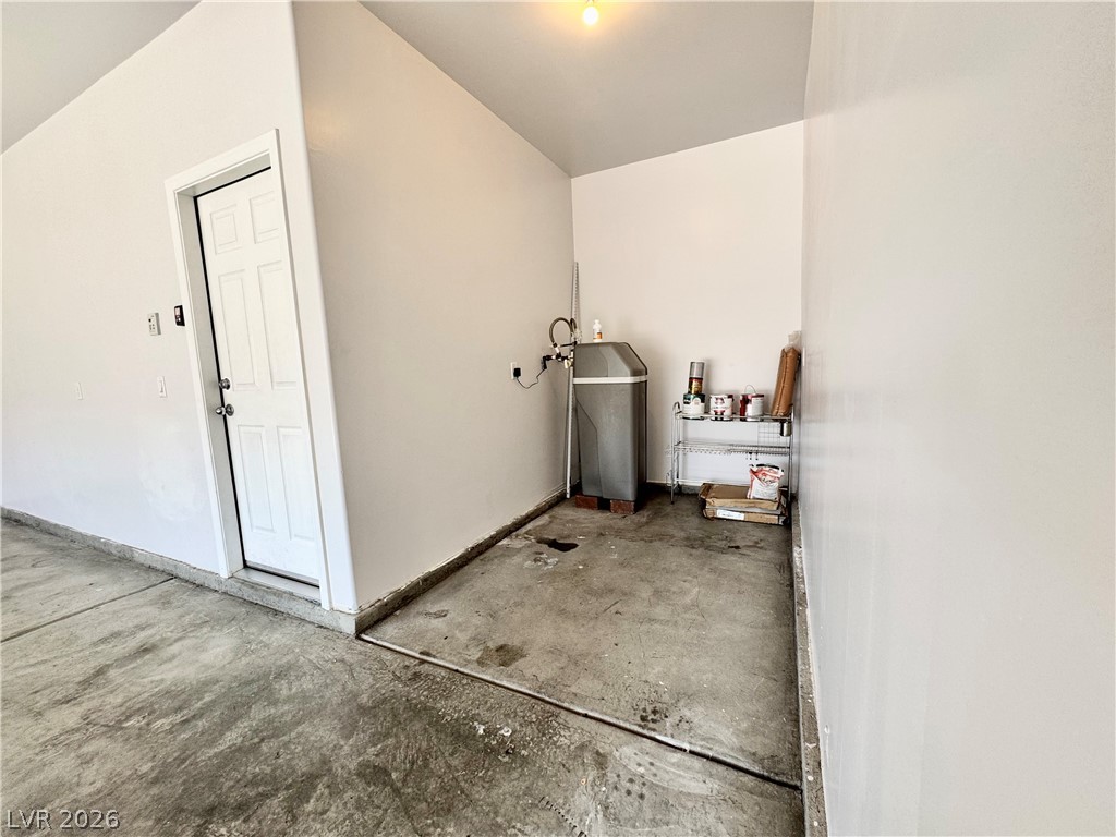 6088 Castle Gardens Avenue Property Photo 6