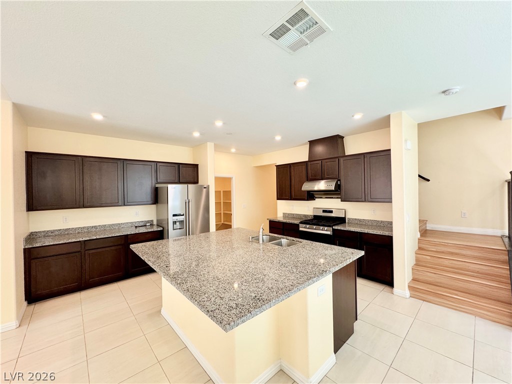 6088 Castle Gardens Avenue Property Photo 14