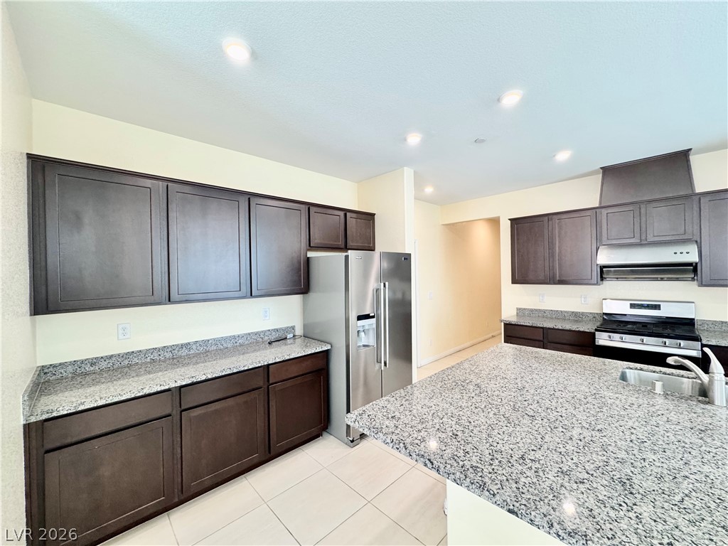 6088 Castle Gardens Avenue Property Photo 16