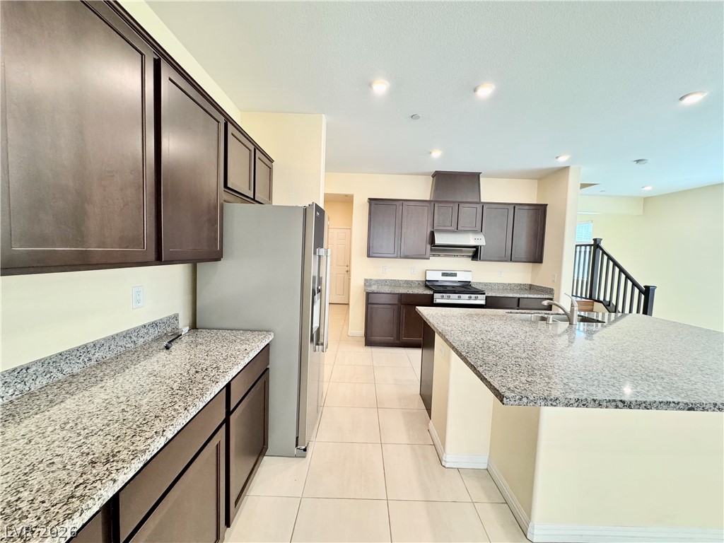 6088 Castle Gardens Avenue Property Photo 17