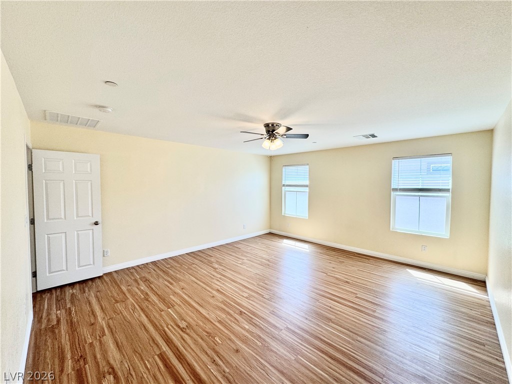 6088 Castle Gardens Avenue Property Photo 32