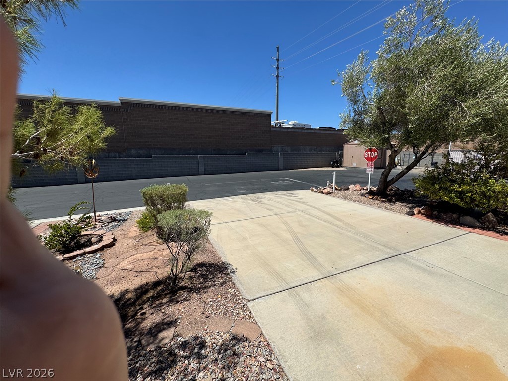 871 Robin Way Property Photo 17