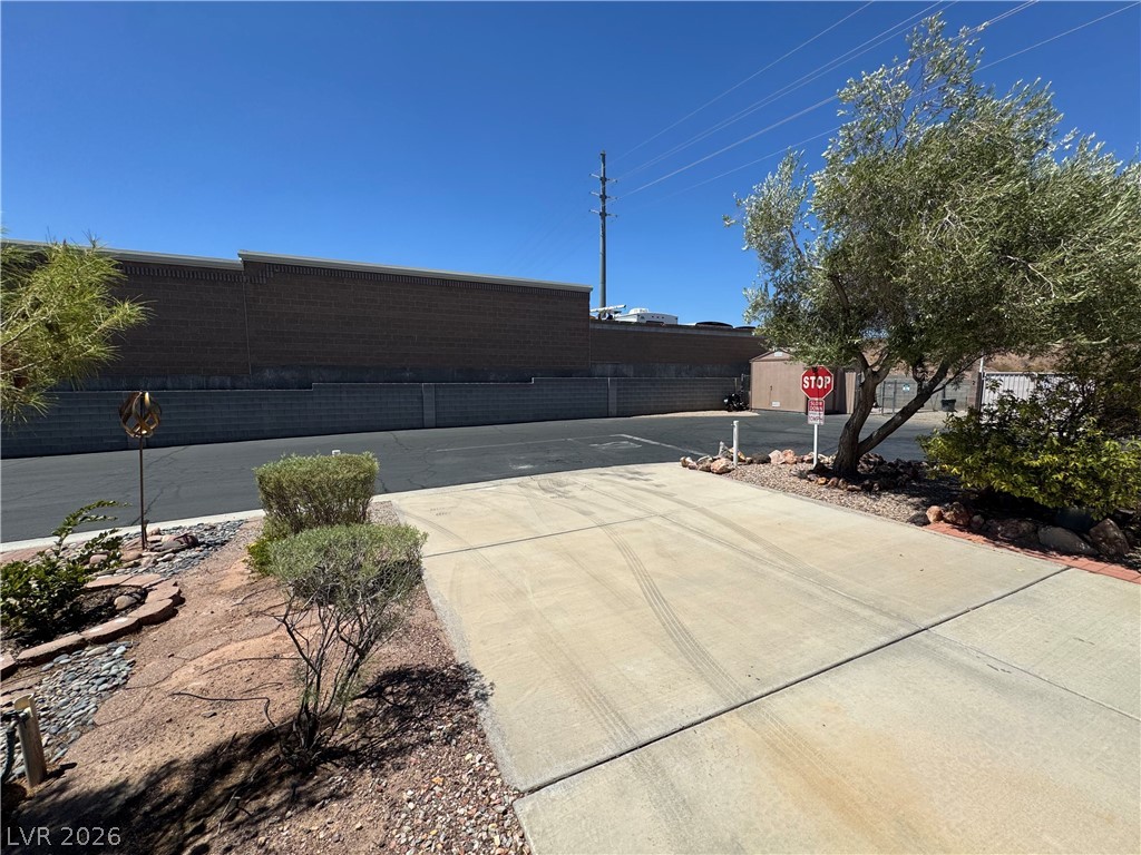 871 Robin Way Property Photo 18