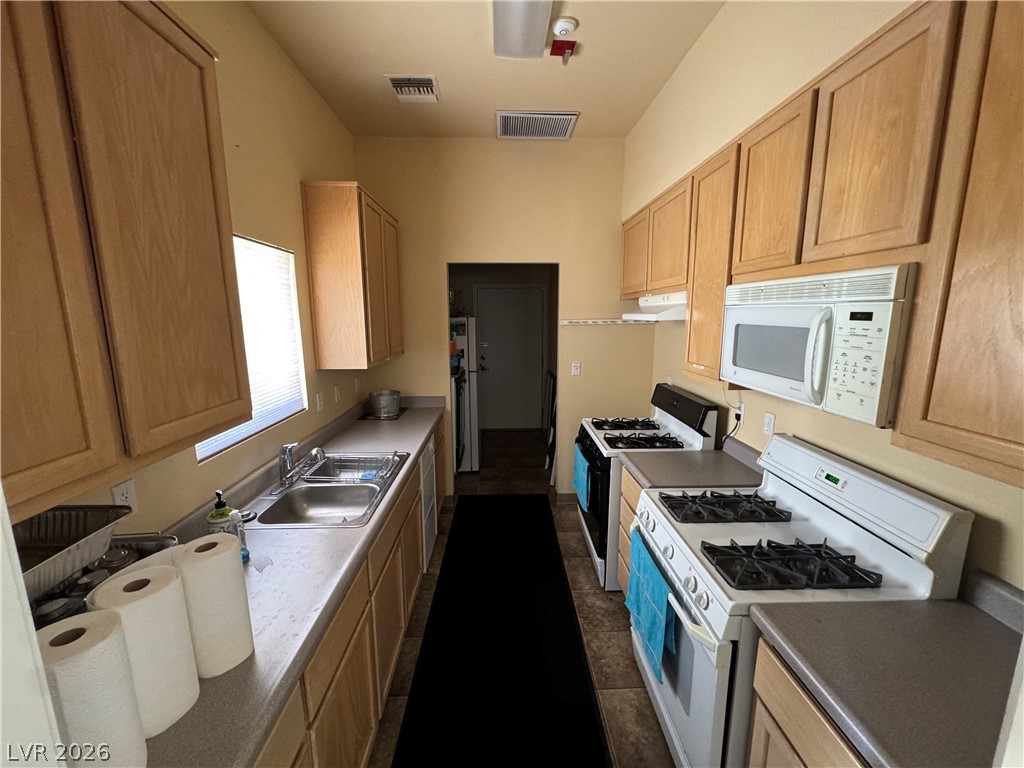 871 Robin Way Property Photo 27